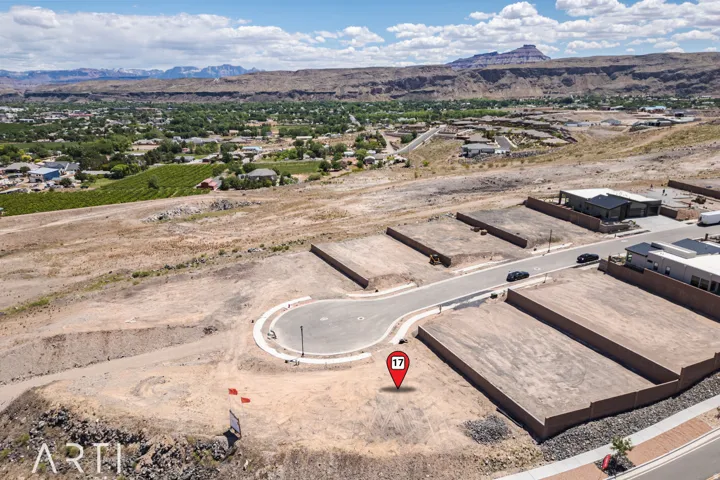 Aerial view of property's location with mountains
