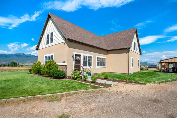 364 W 3000 S, Daniel, Utah 84032