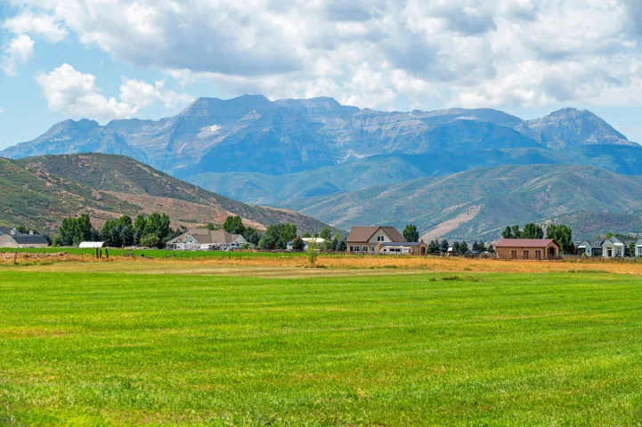 364 W 3000 S, Daniel, Utah 84032