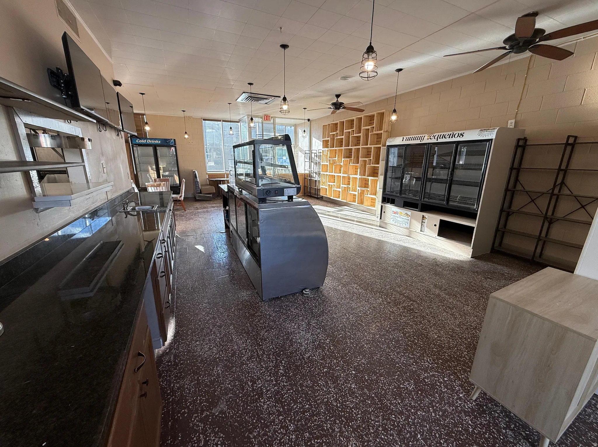 Living room with a ceiling fan