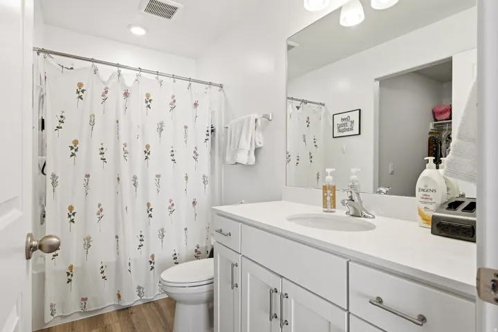 on-suite Bathroom in Primary Bedroom