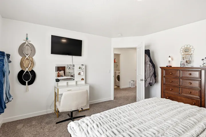 Primary Bedroom with on-suite Bathroom