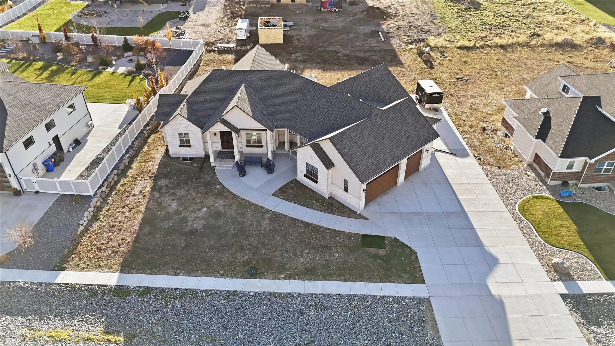Aerial view of property and surrounding area