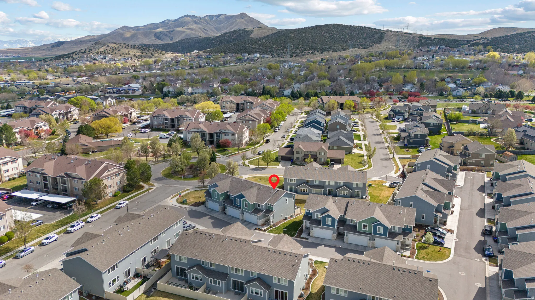 View of property location featuring a mountain backdrop
