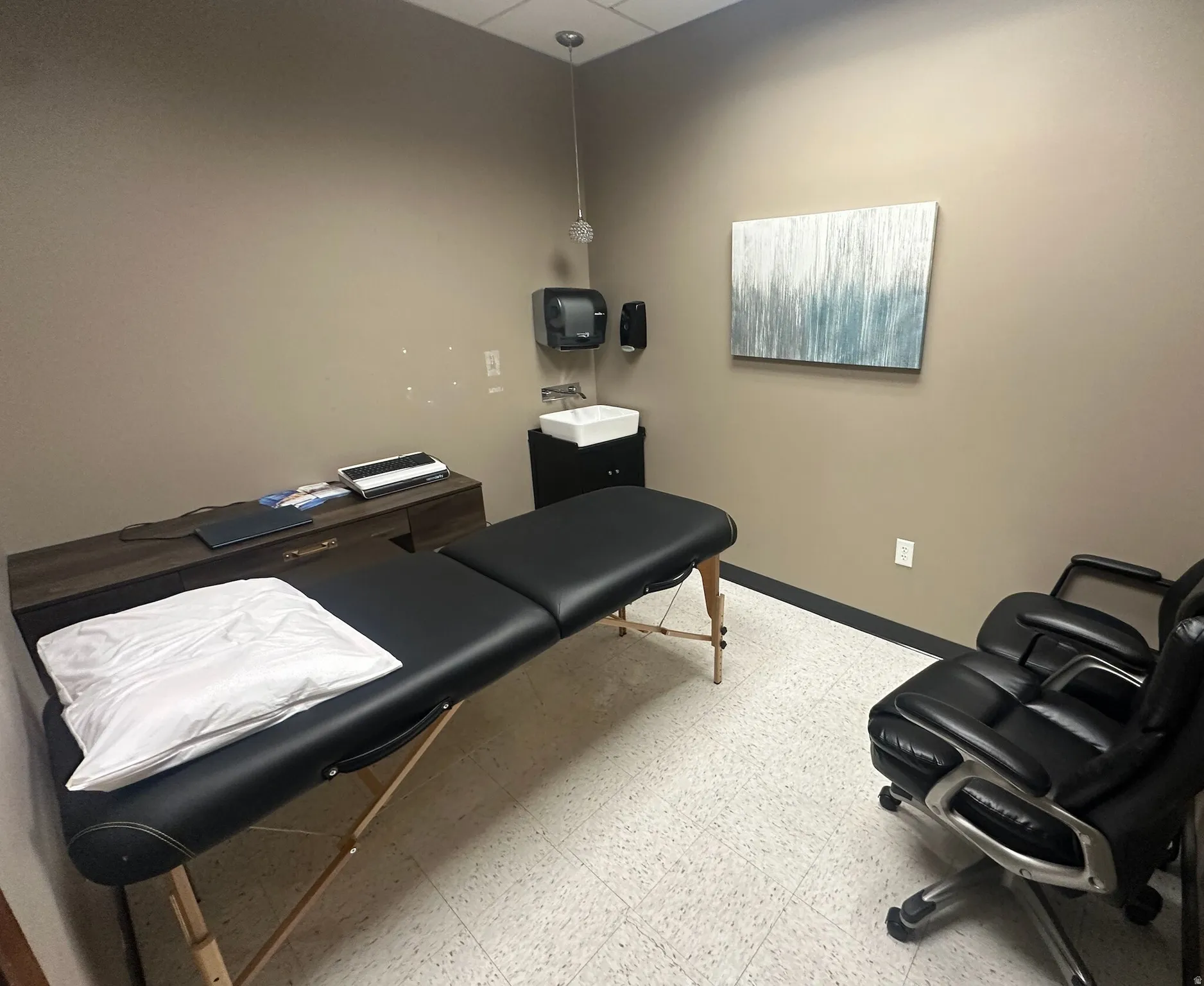 Miscellaneous room featuring a sink