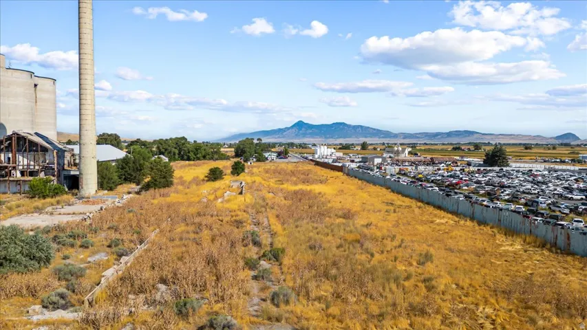 View of mountain backdrop