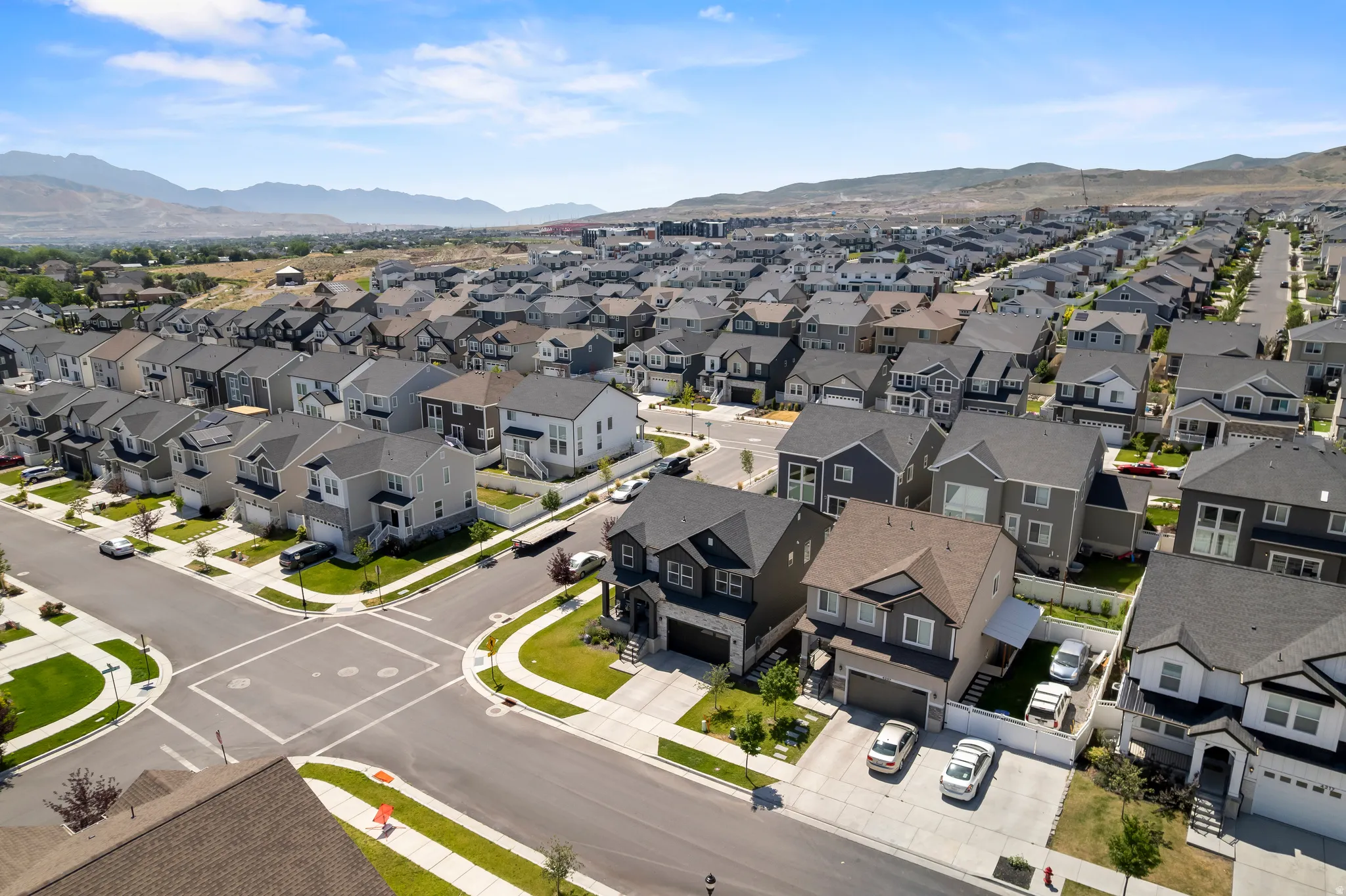 Mountain views + a beautiful community to match!