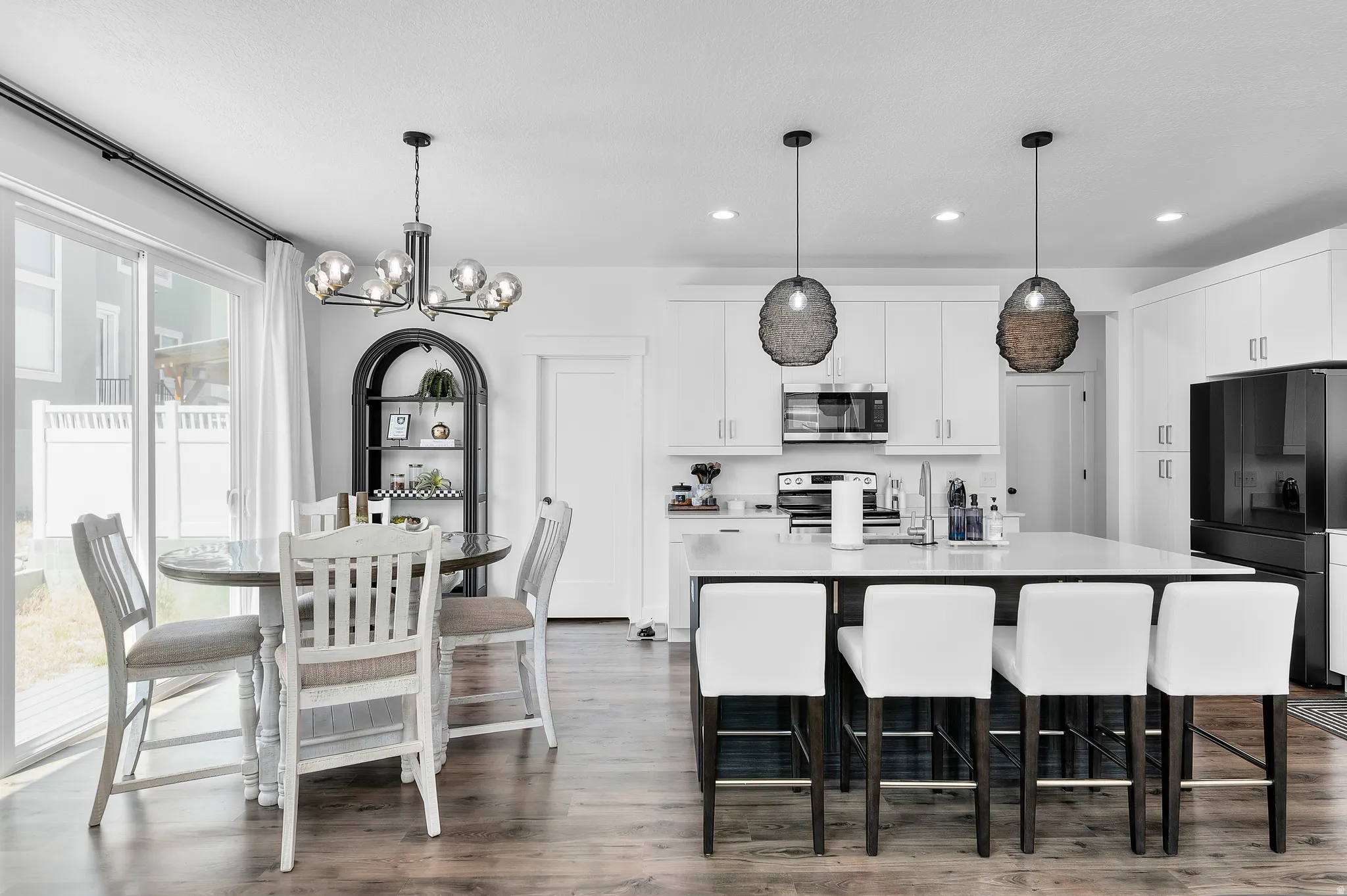 Chef's dream kitchen with room to breathe!