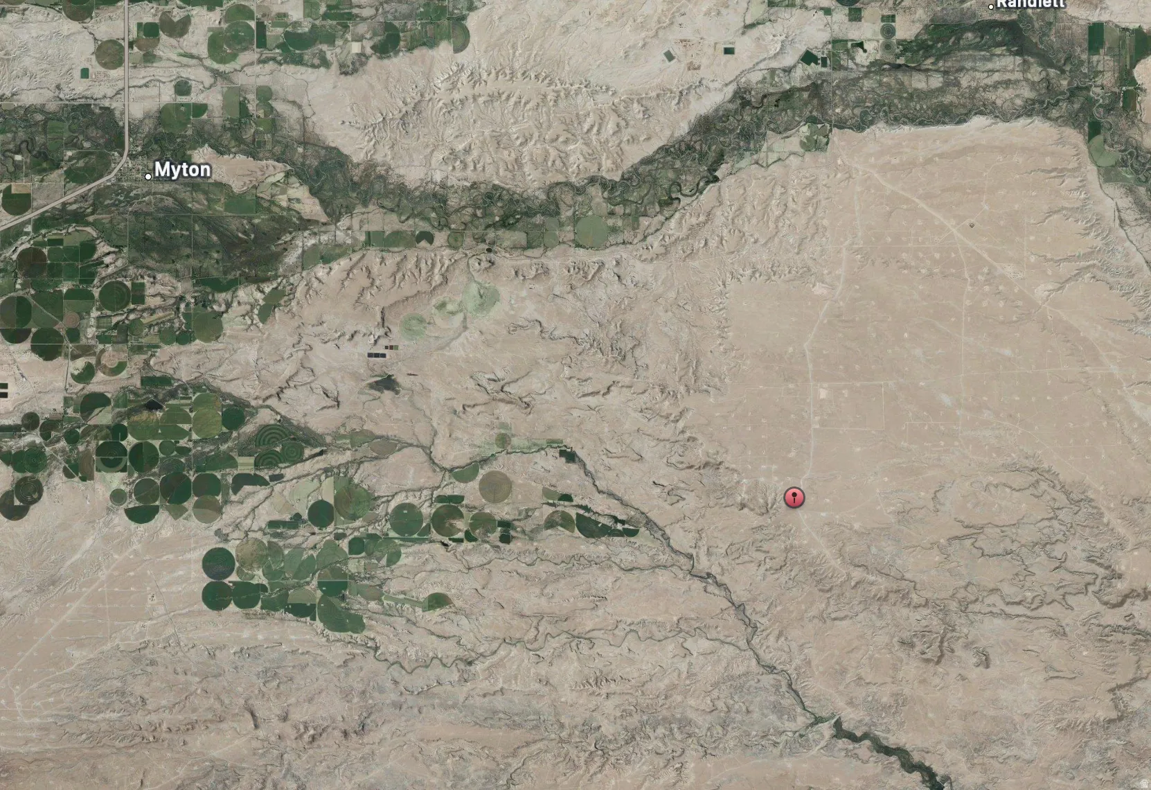 Aerial map of property and surrounding area