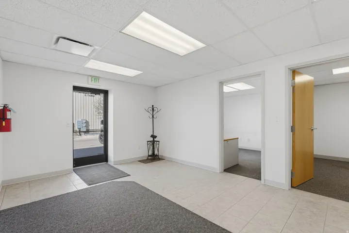 Entry/Lobby