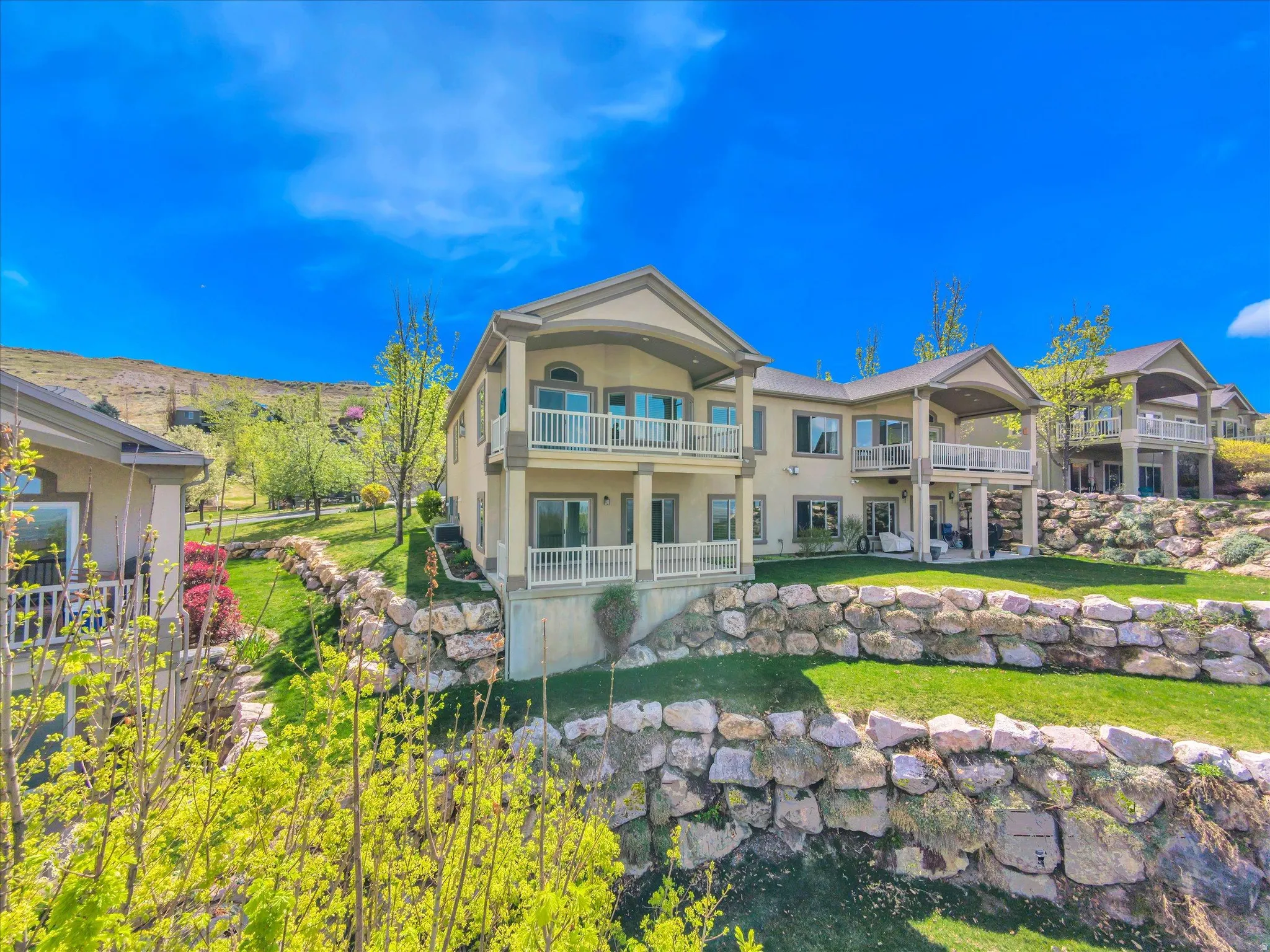 Perfect End Unit Location Above It All w EZ Property Access & Unobstructed Views, of course!