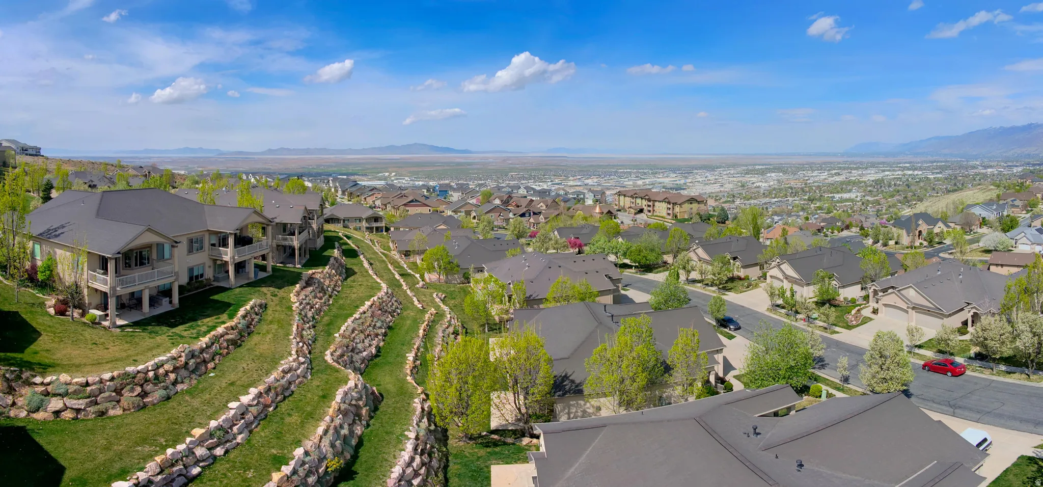 HOA Maintained Terraces Create Walking Trail Throughout the Community