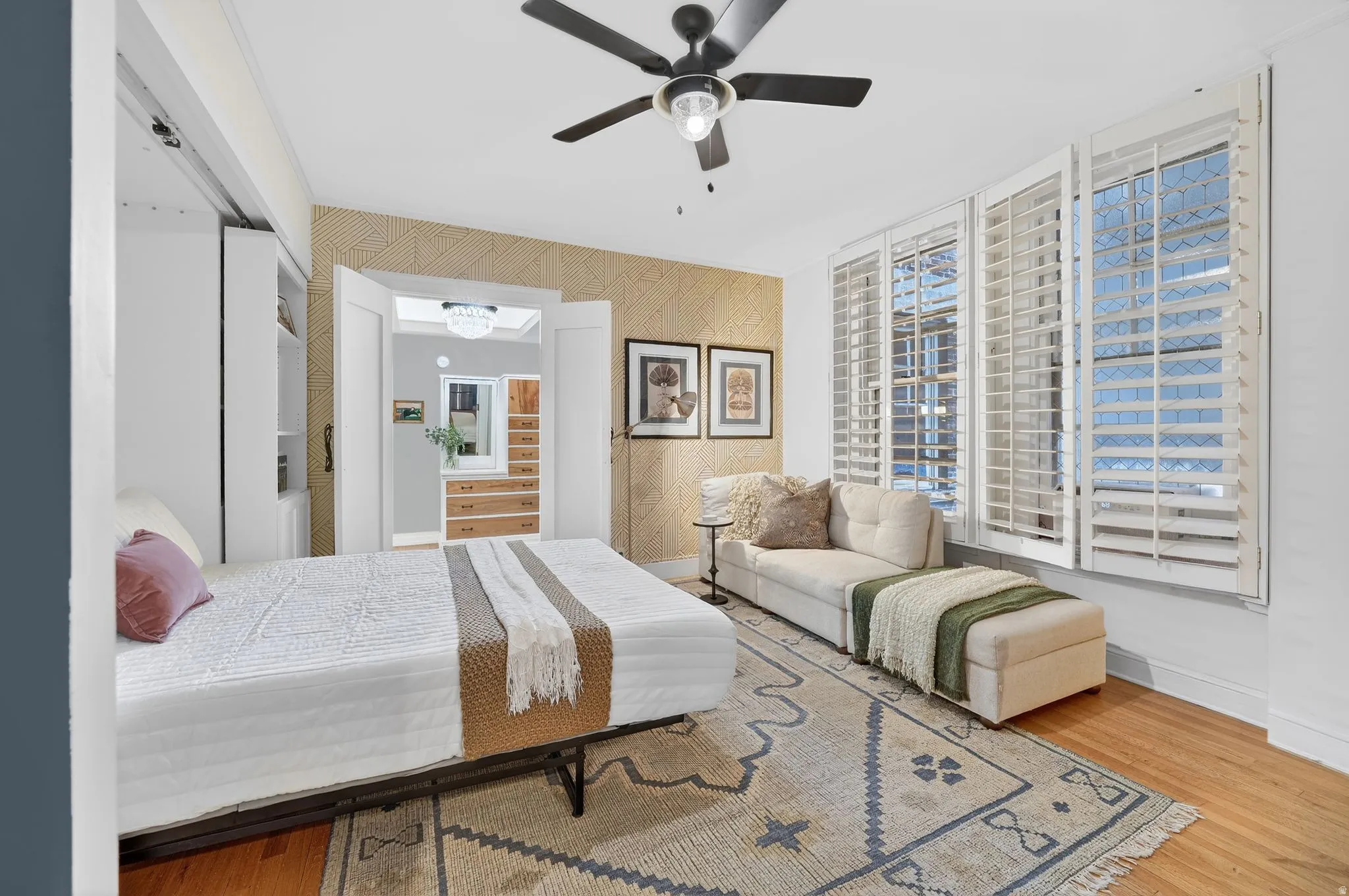 Bedroom/living room