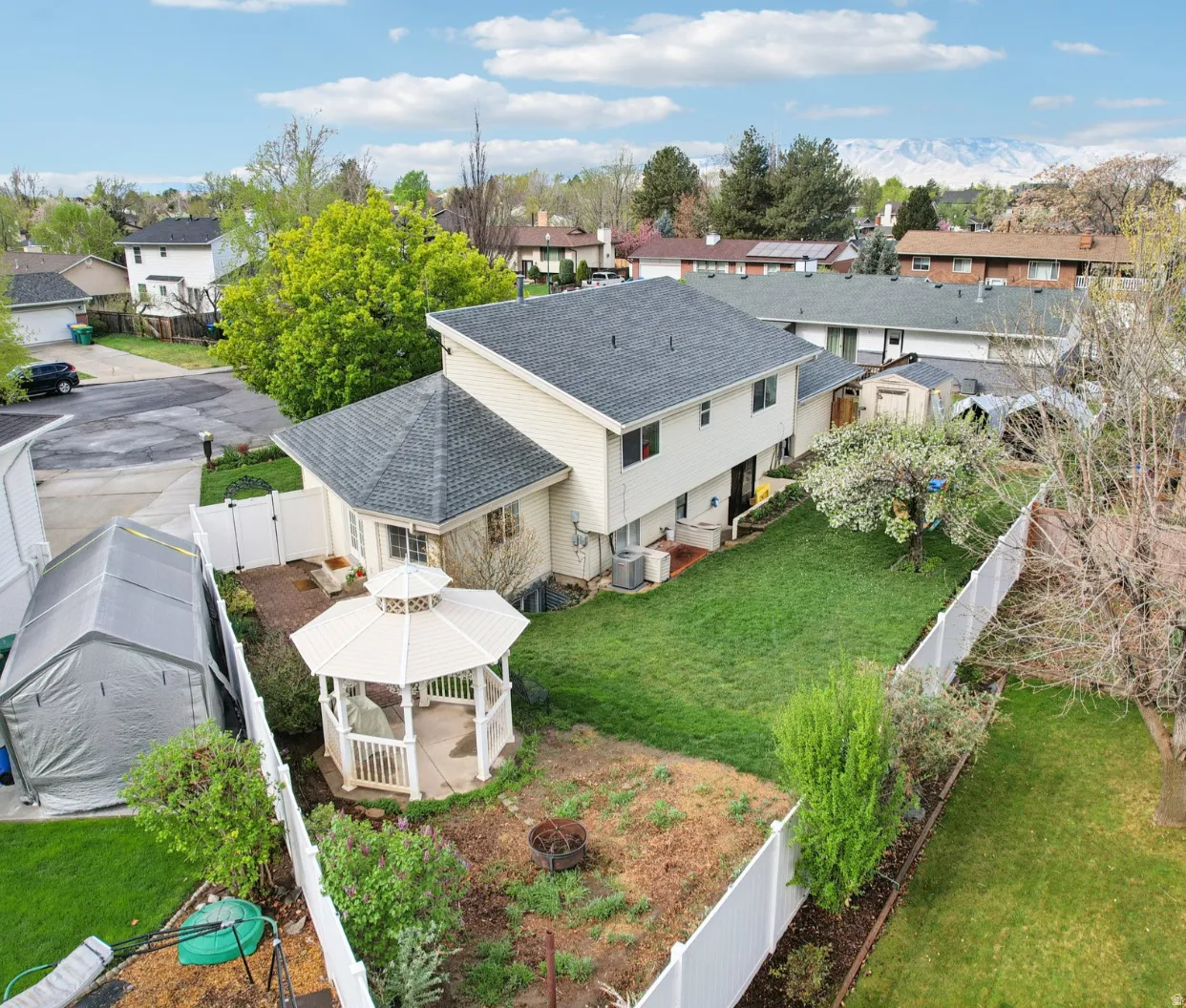 Aerial perspective of suburban area
