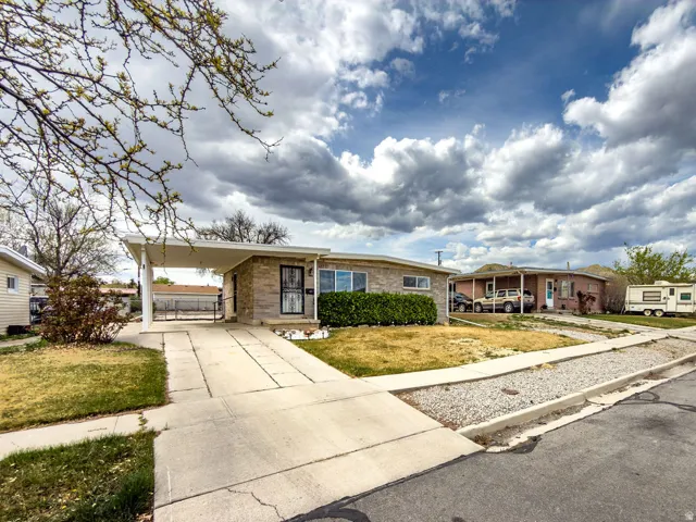 883 N 900 E, Price, Utah 84501