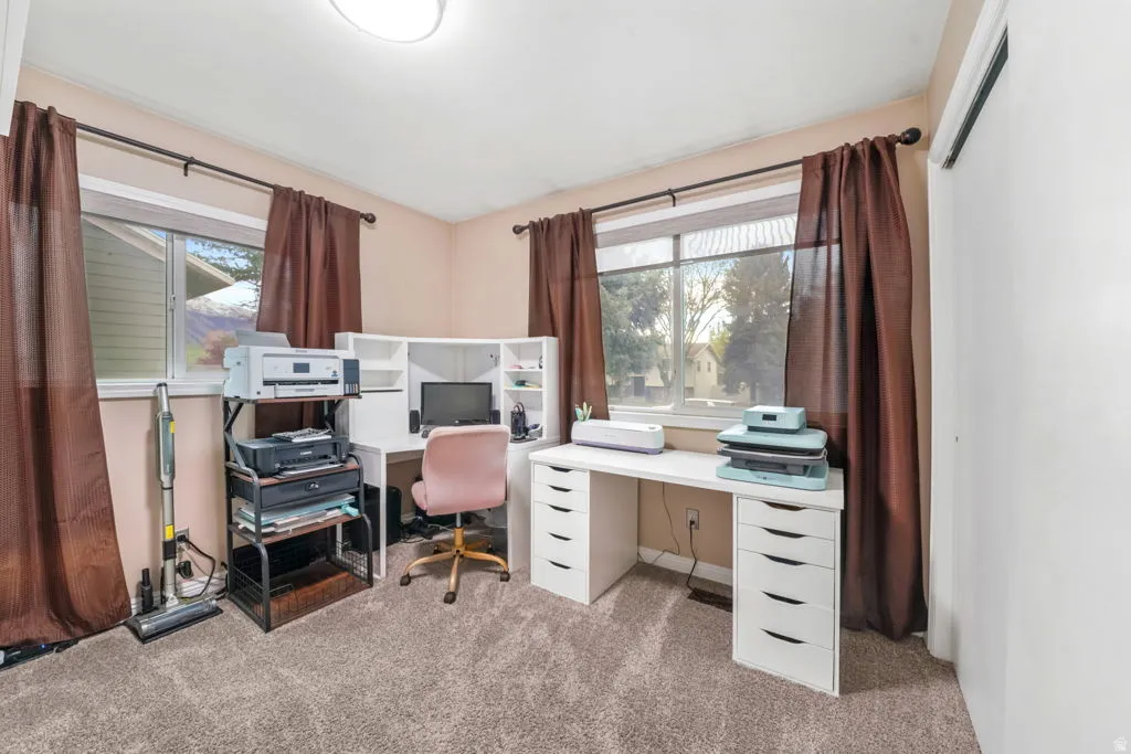 Crafts room/Office