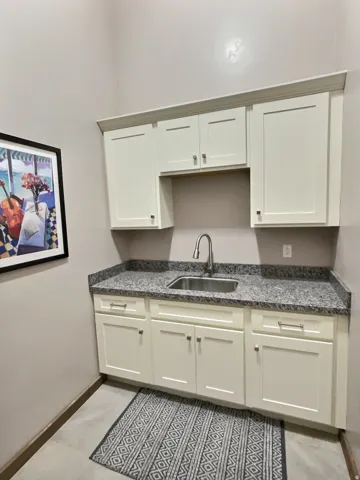 Lower level laundry/flex space