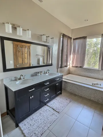 Main level master bathroom