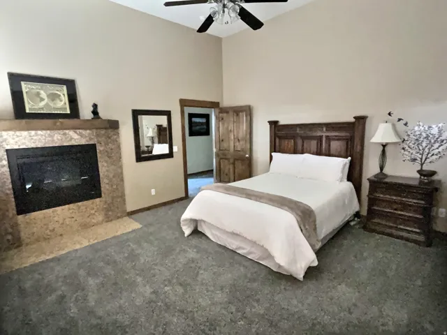 Lower level master bedroom with ensuite bathroom