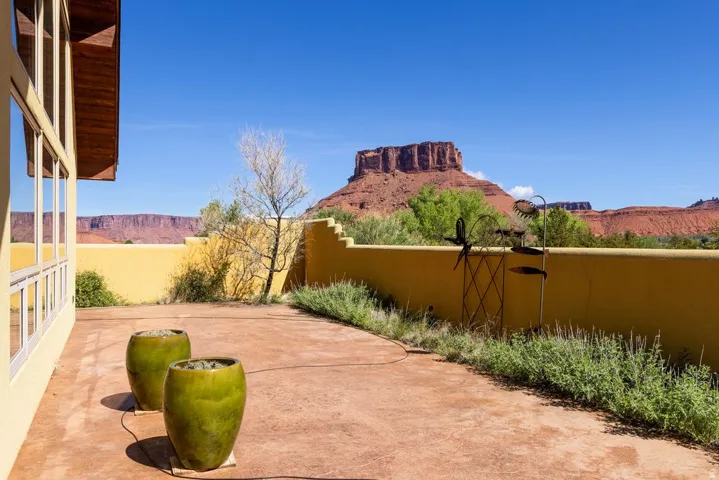 View of patio / terrace featuring a mountain view