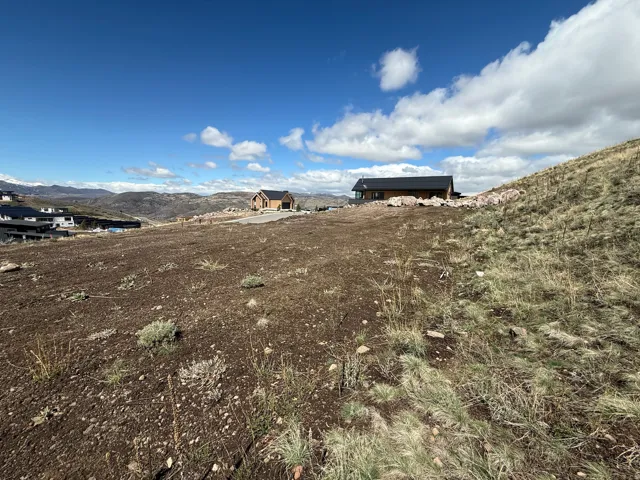 View of yard featuring a mountain view