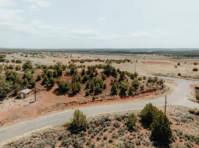 1933 S Canyon Dr, Apple Valley, Utah 84737