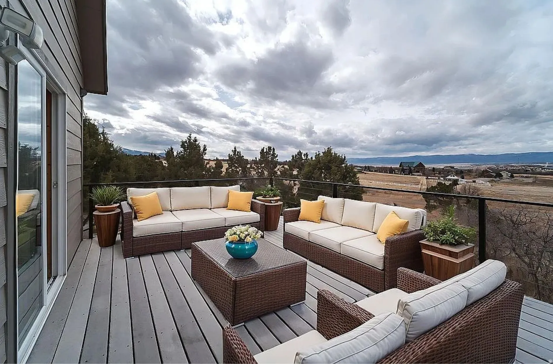 Deck featuring an outdoor hangout area