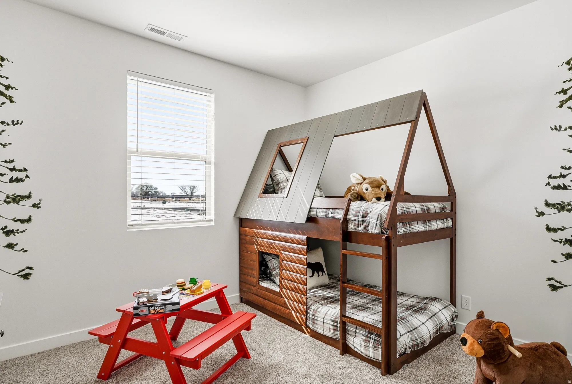 Bedroom with carpet