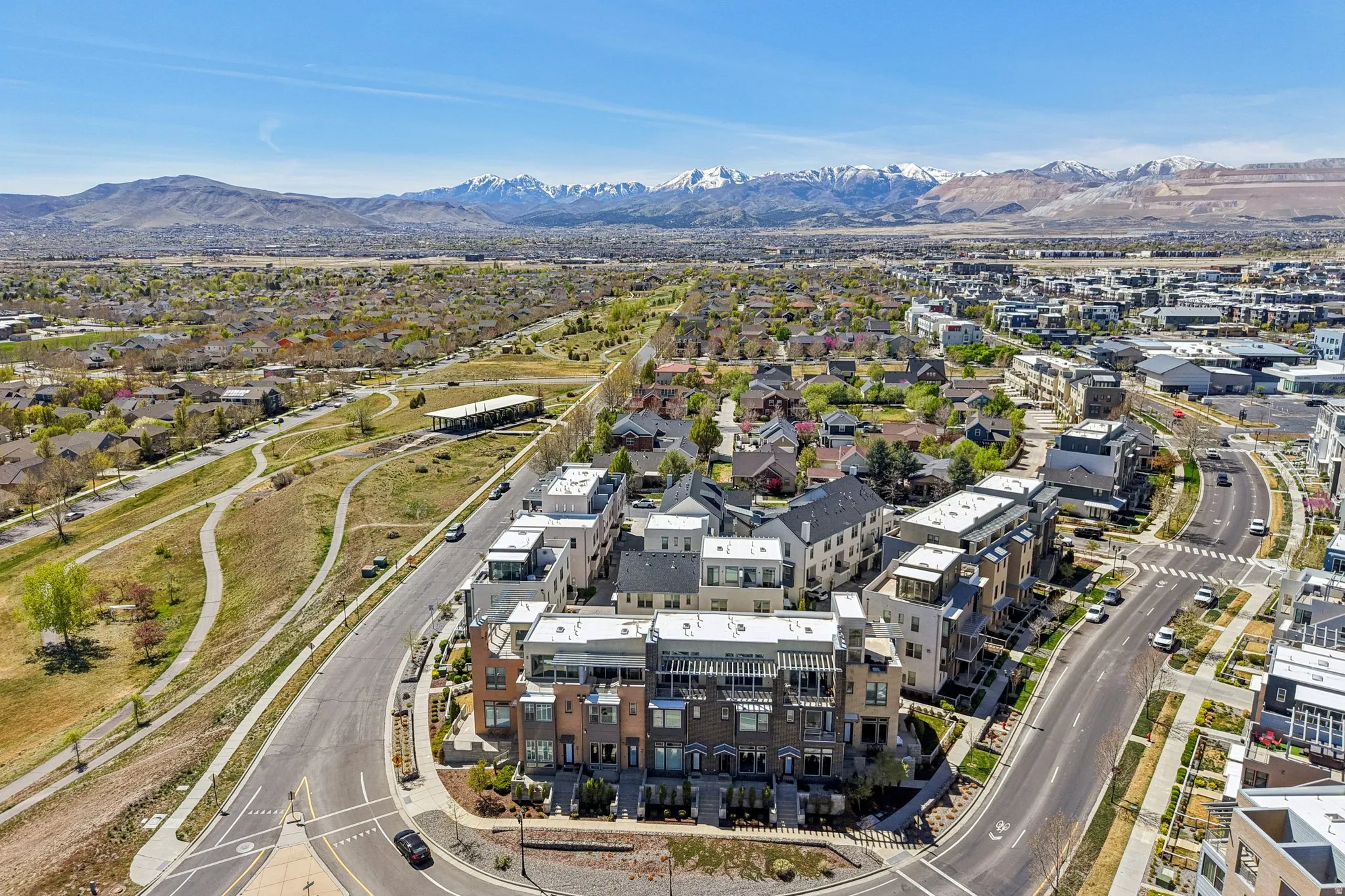 View of property location with a mountain backdrop
