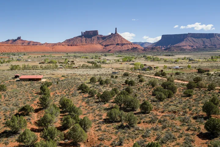 134 W Buchanan Ln, Castle Valley, Utah 84532