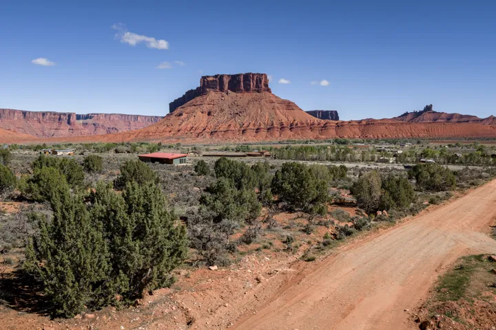 134 W Buchanan Ln, Castle Valley, Utah 84532