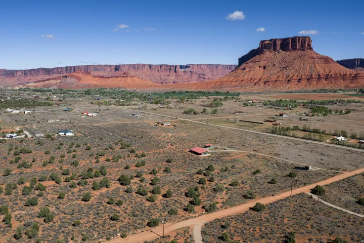 134 W Buchanan Ln, Castle Valley, Utah 84532