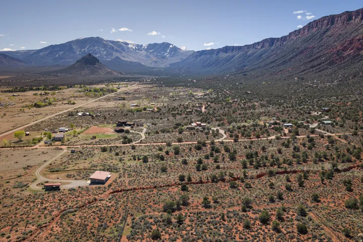 134 W Buchanan Ln, Castle Valley, Utah 84532