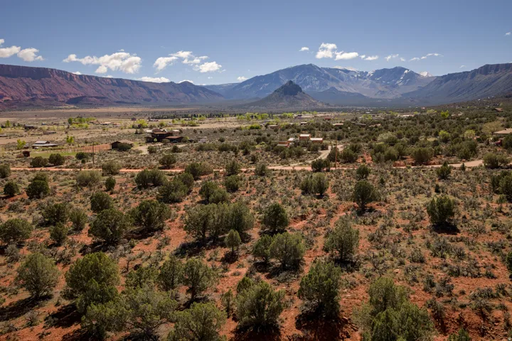 134 W Buchanan Ln, Castle Valley, Utah 84532