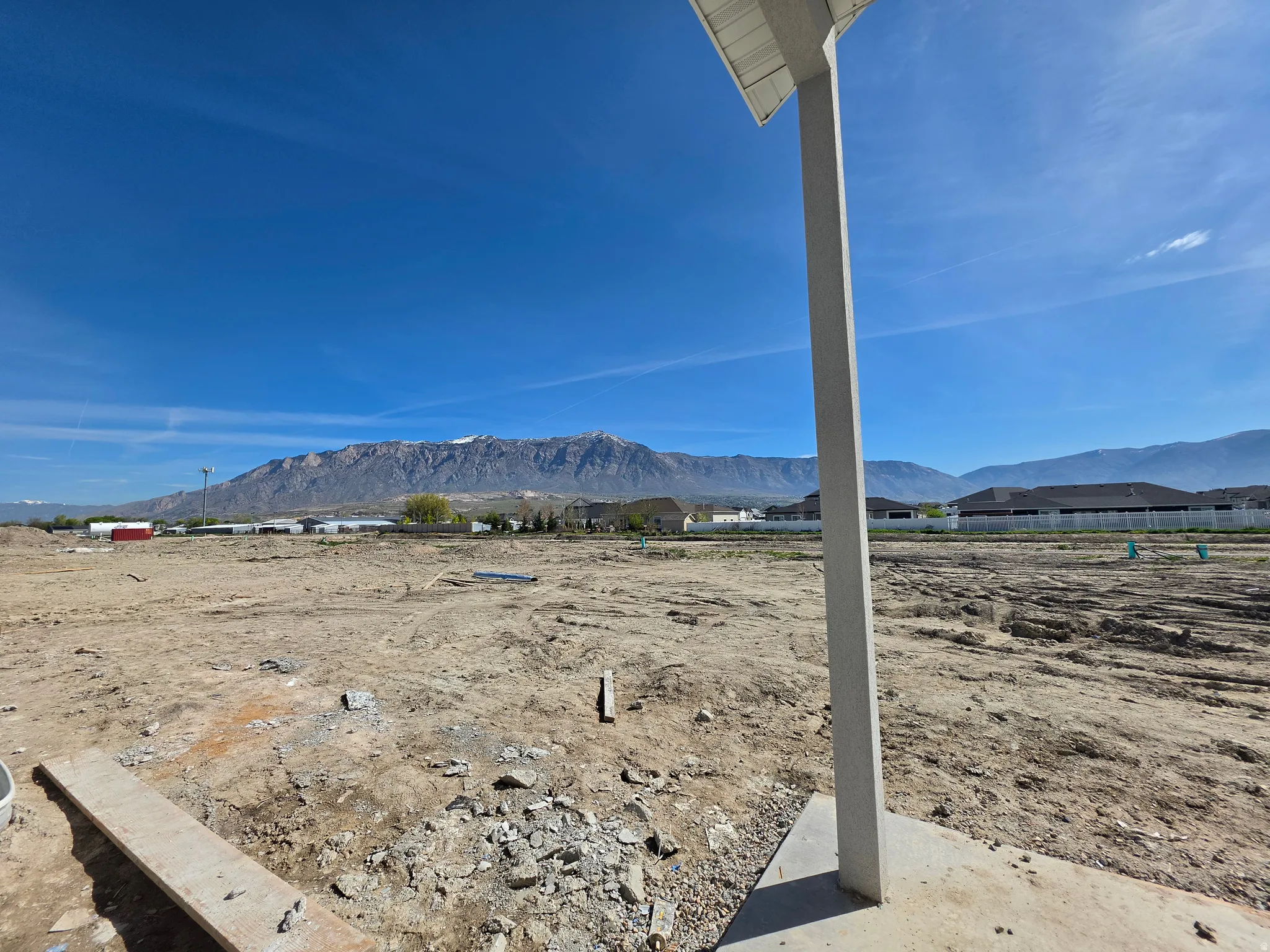 Expansive lot offering mountain scenery