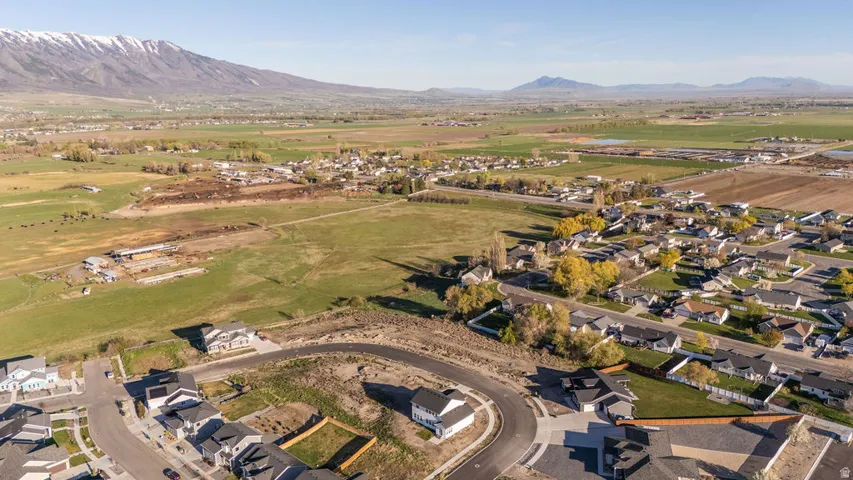 828 W 70 N, Hyrum, Utah 84319