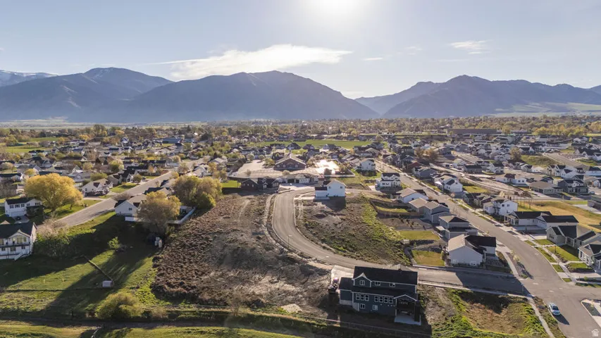 828 W 70 N, Hyrum, Utah 84319