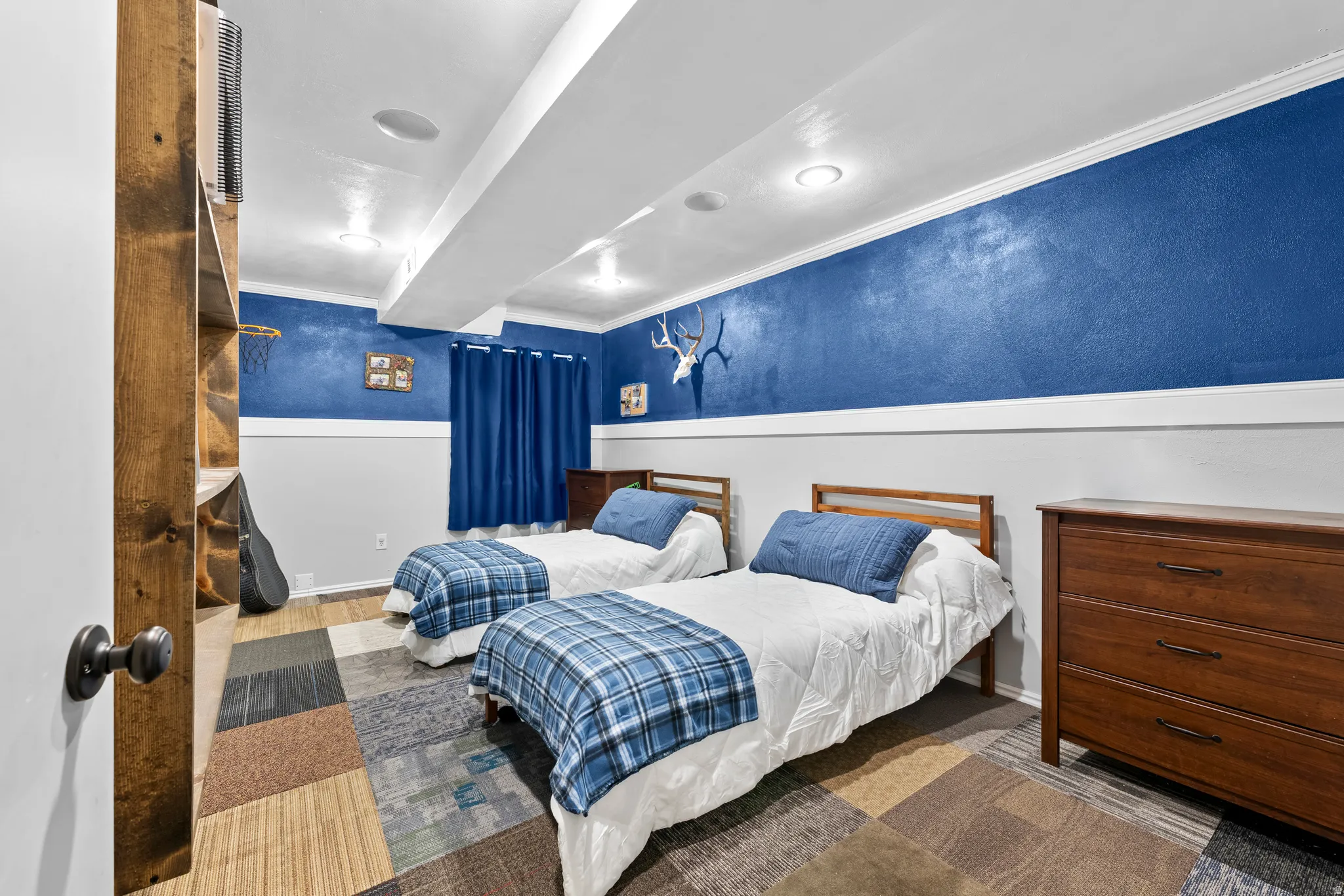 Bedroom 5 in the basement