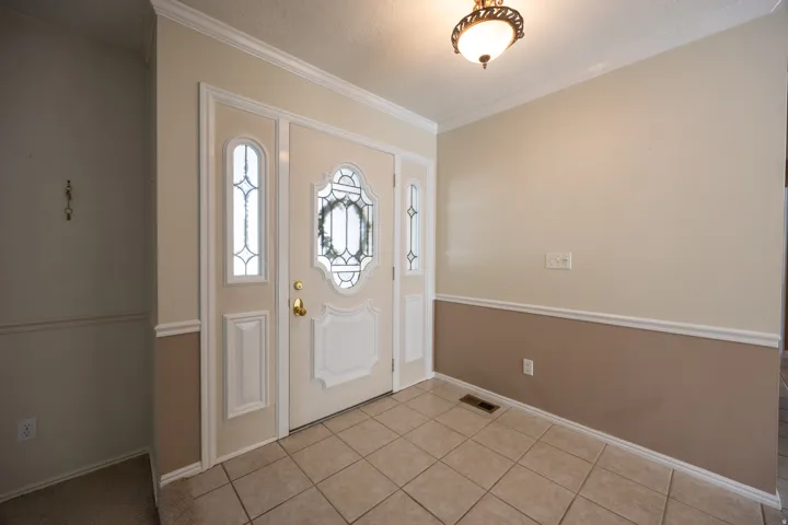 Front entry foyer.