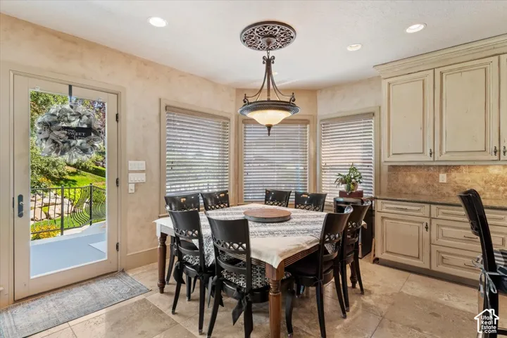 960 E Par Three Cir, Fruit Heights, Utah 84037