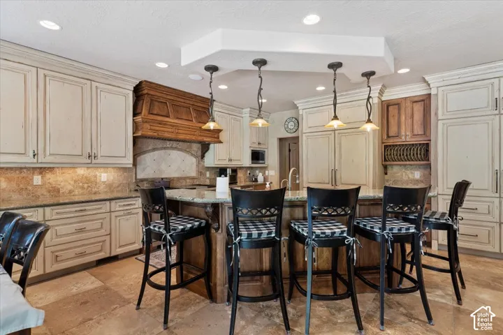 960 E Par Three Cir, Fruit Heights, Utah 84037