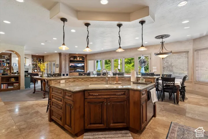 960 E Par Three Cir, Fruit Heights, Utah 84037