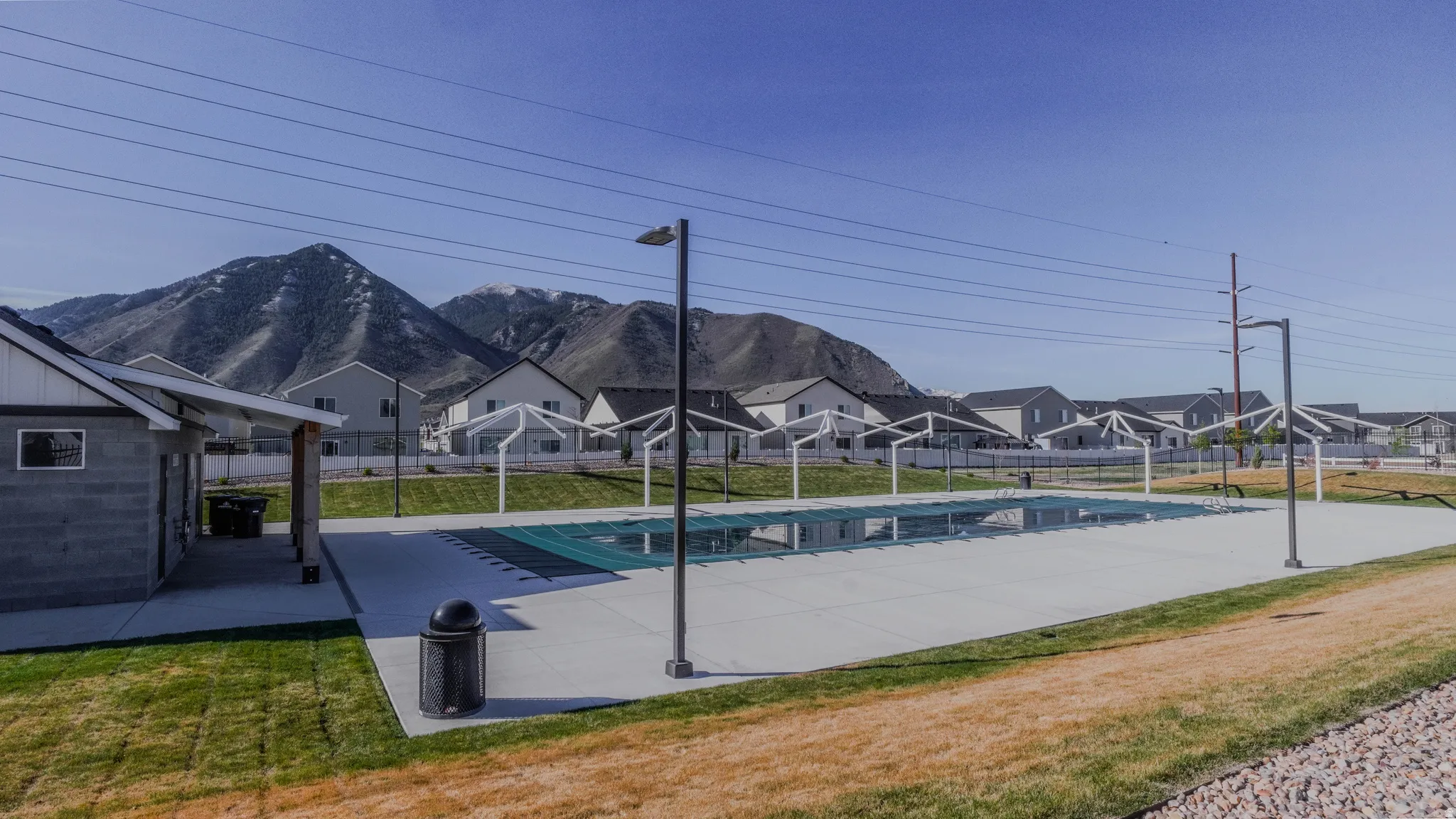 Community pool