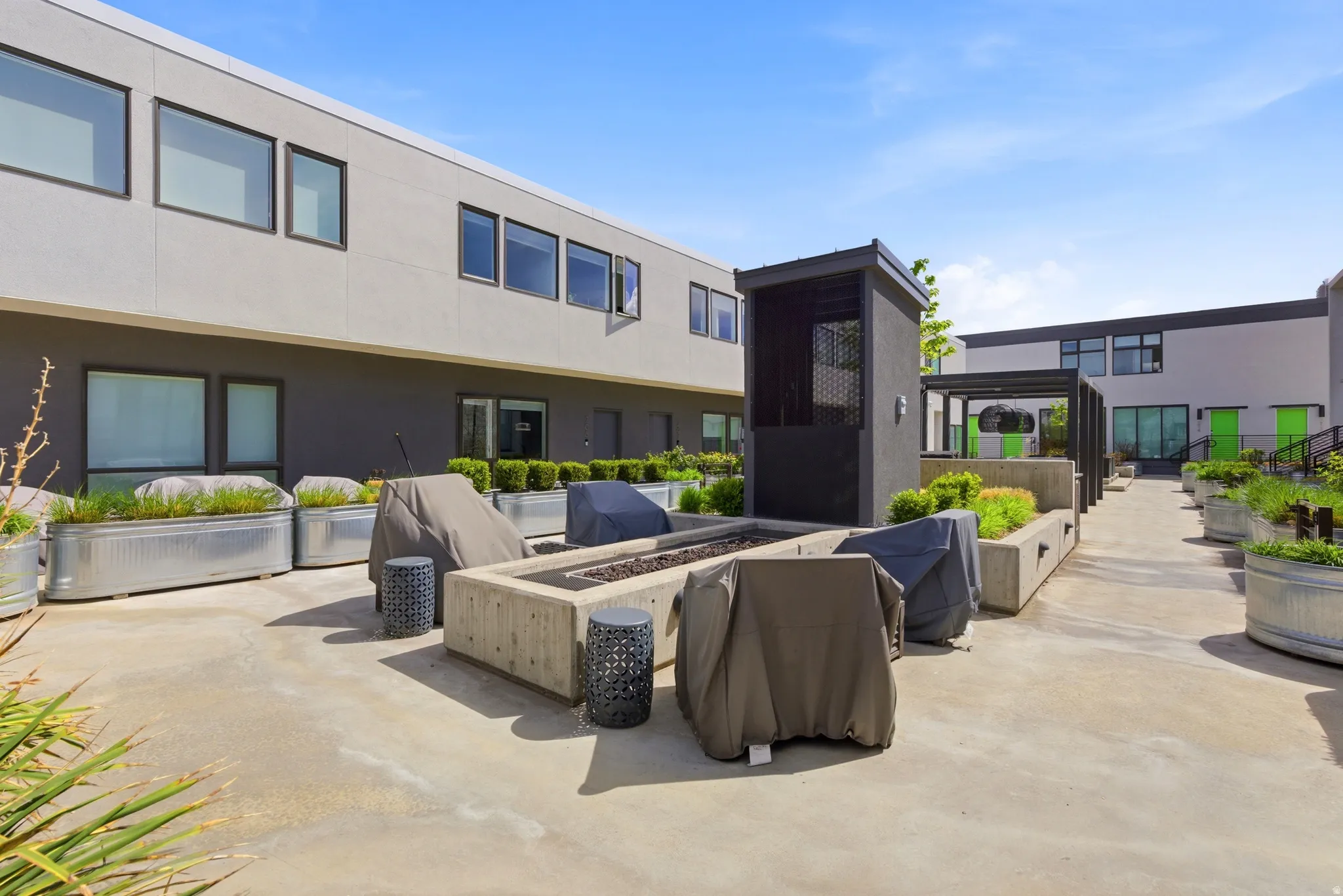common area courtyard