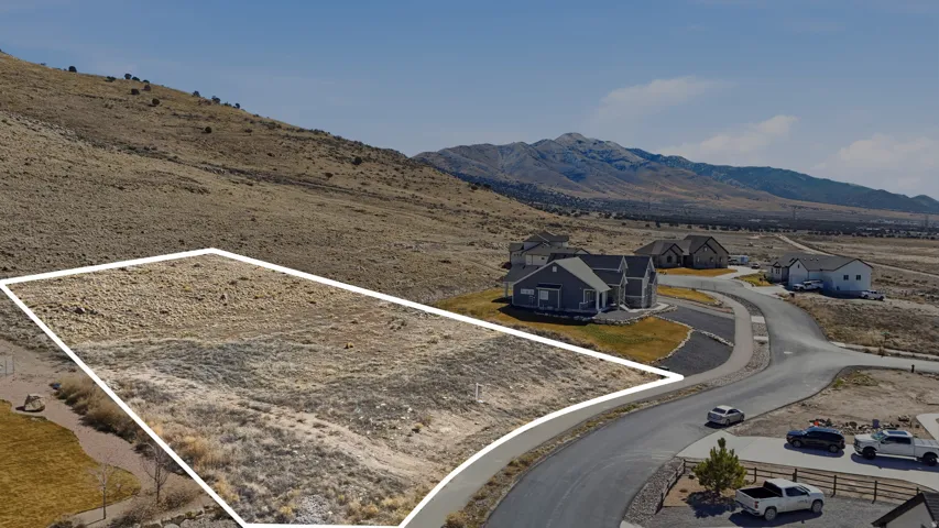 View of property location featuring a mountainous background and property boundaries highlighted