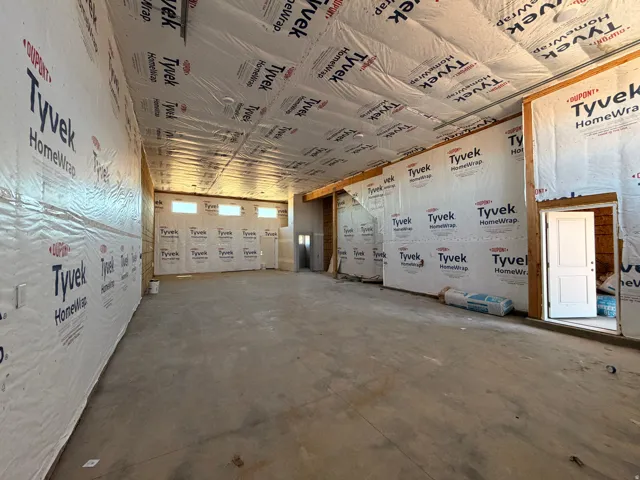 Misc room with concrete flooring
