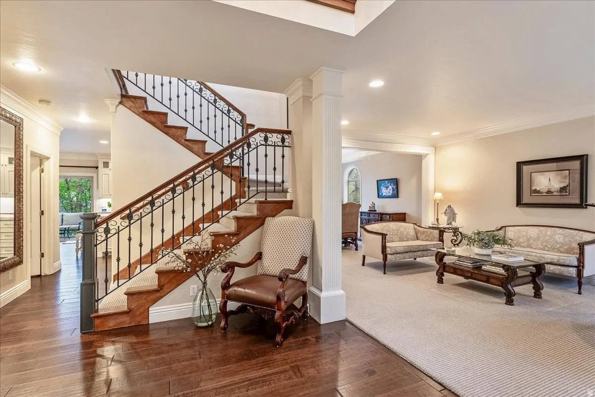 Foyer/Entry