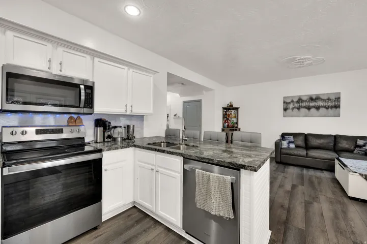 7187 S 420 E, Midvale, Utah 84047