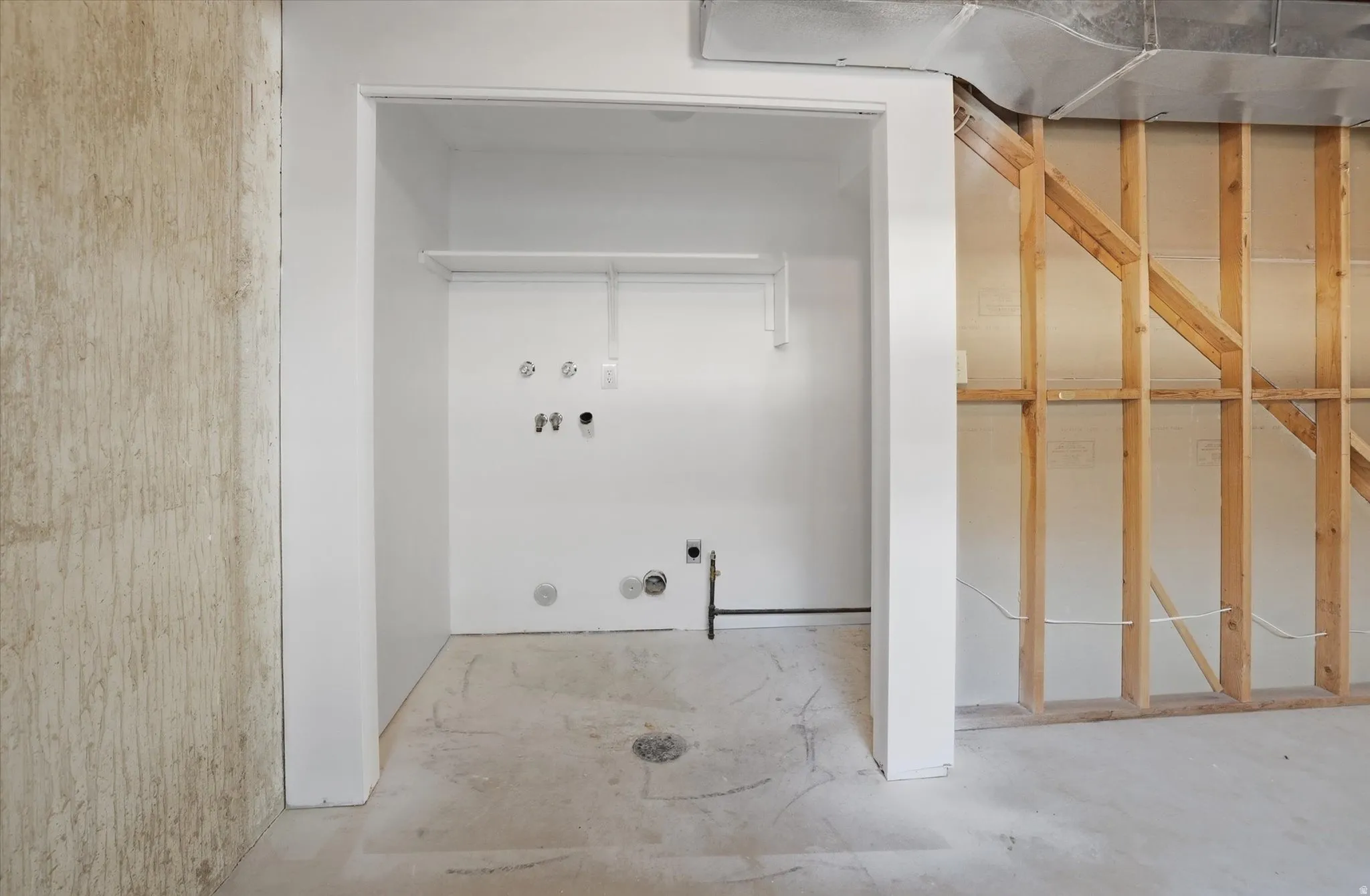 Full laundry in basement