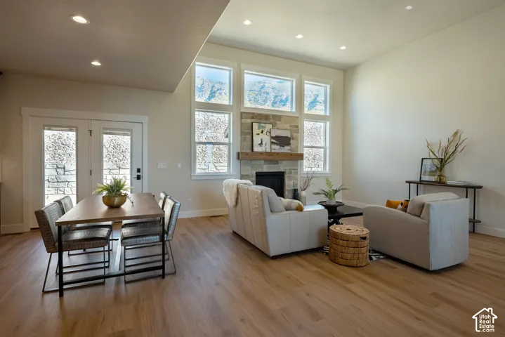 Vaulted ceilings with recessed lighting
